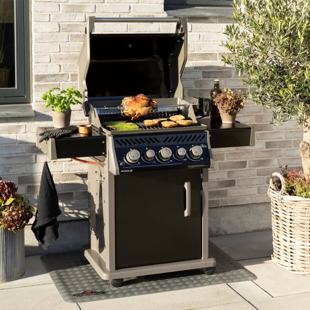 NAPOLEON GASGRILL ROGUE425